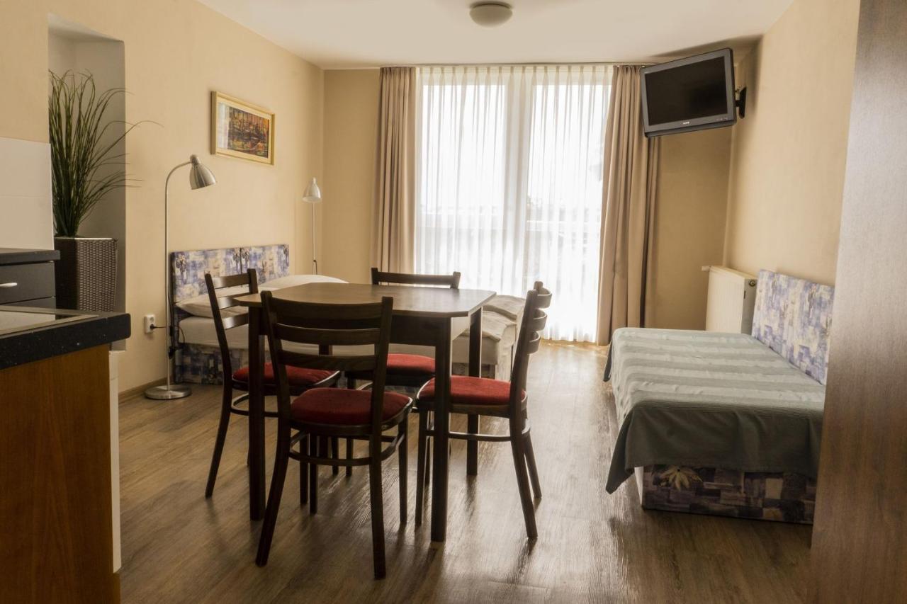 Studia a apartmány U Karla Turnov Esterno foto