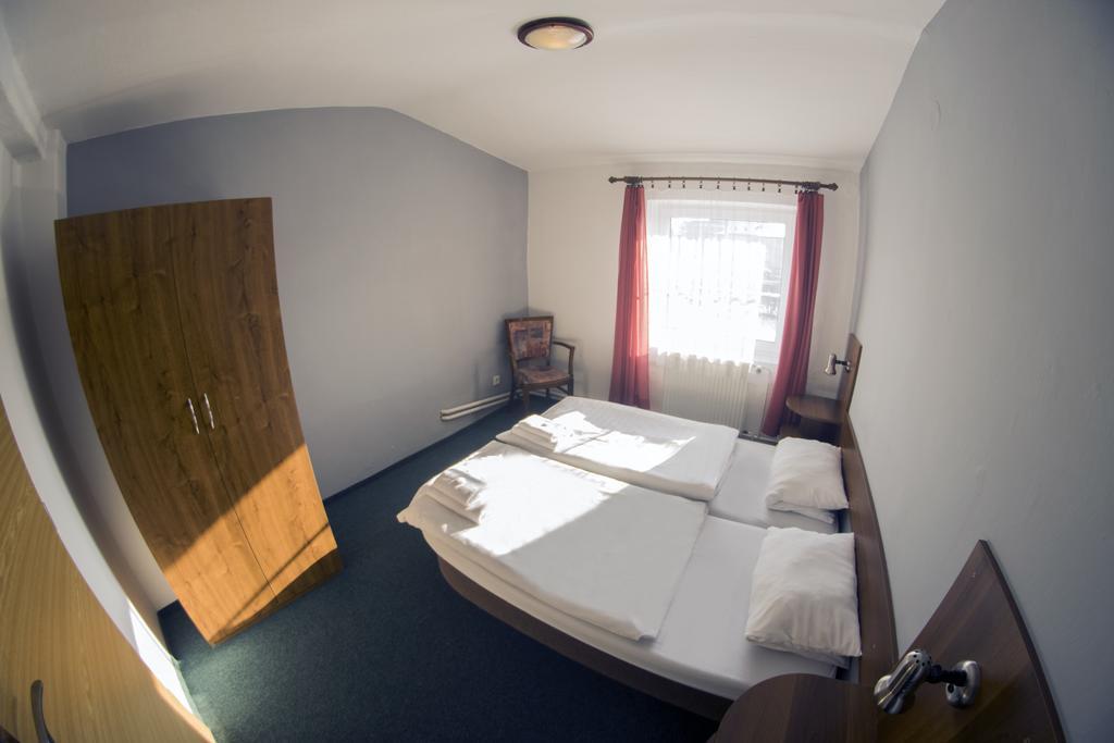 Studia a apartmány U Karla Turnov Esterno foto